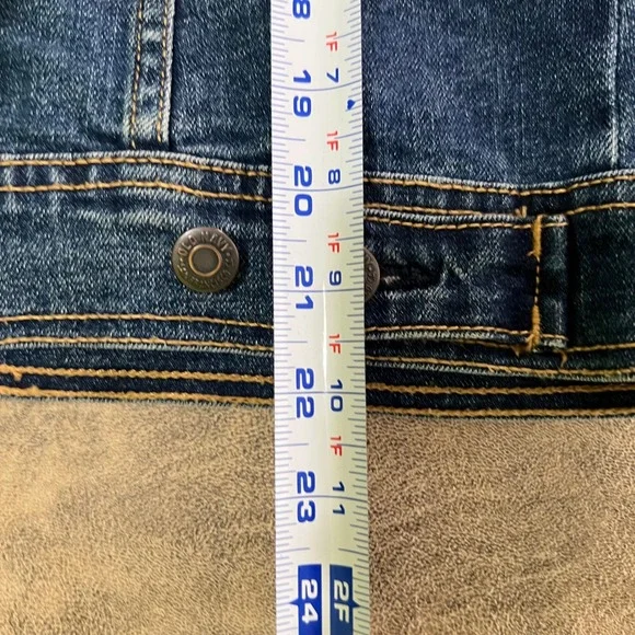 Old Navy Denim Jacket Womens Medium Dark Wash Stretch Trucker Jean Jacket 3745 - Picture 6 of 8